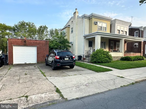 7037 Glenloch St, Philadelphia, PA 19135
