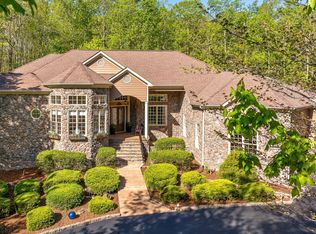 240 Horseshoe Bend Rd E, Signal Mountain, TN 37377
