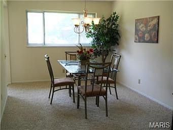 3rd image of 4753 Sunnyview Dr