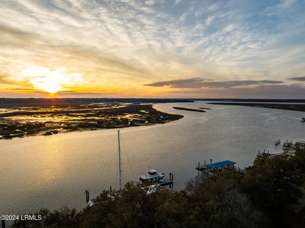 42 Fortune Rd, Saint Helena Island, SC 29920