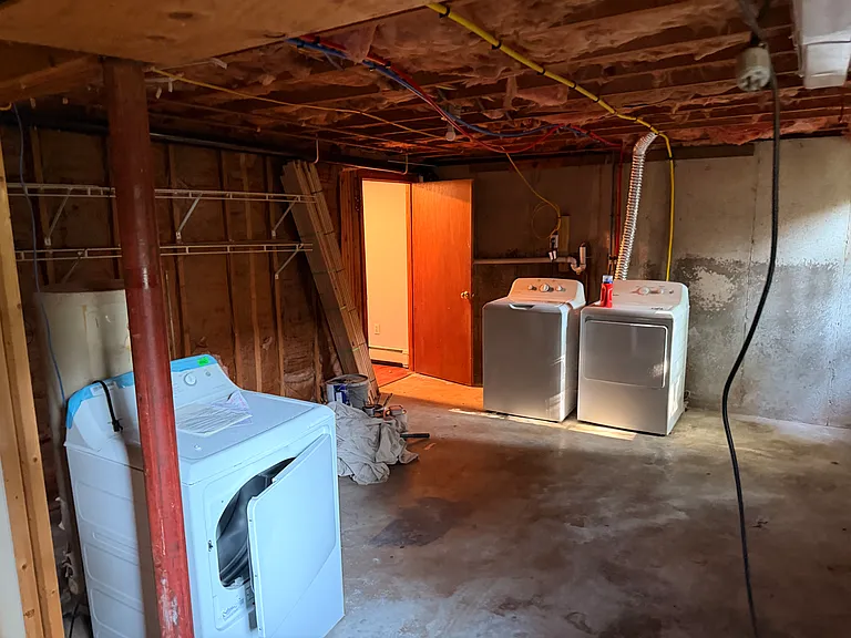 37 Isabelle Dr — Photo 29