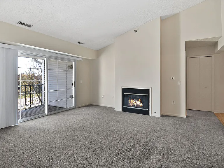 Pendleton Park Apartments — Photo 11