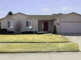 1114 Shallowdale Dr, Troy, MI 48085