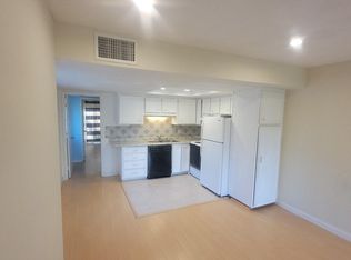 27735 Mountain Meadow Rd UNIT 20, Escondido, CA 92026
