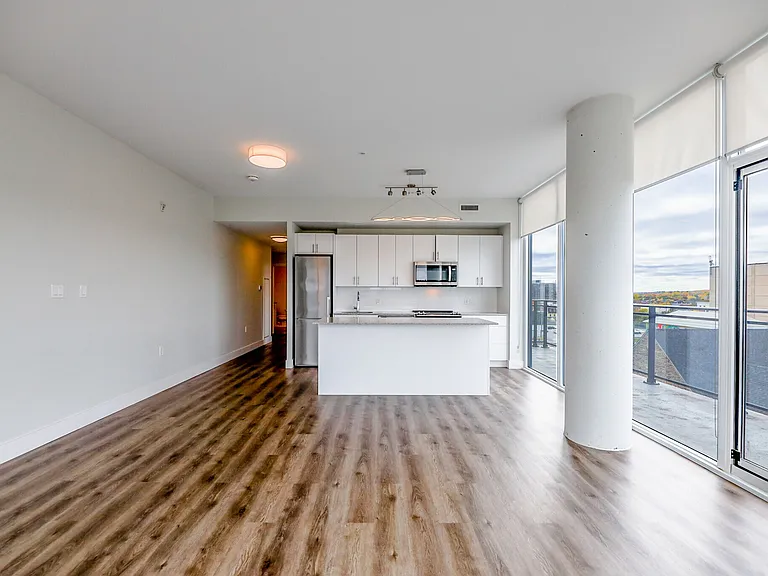 475 George St N — Photo 19