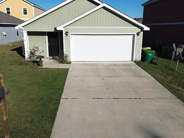 2024 Toulouse St — Photo 3