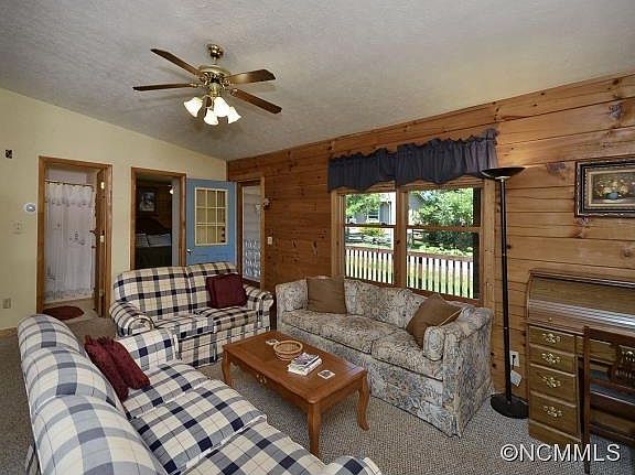 3rd image of 244 Midland Dr