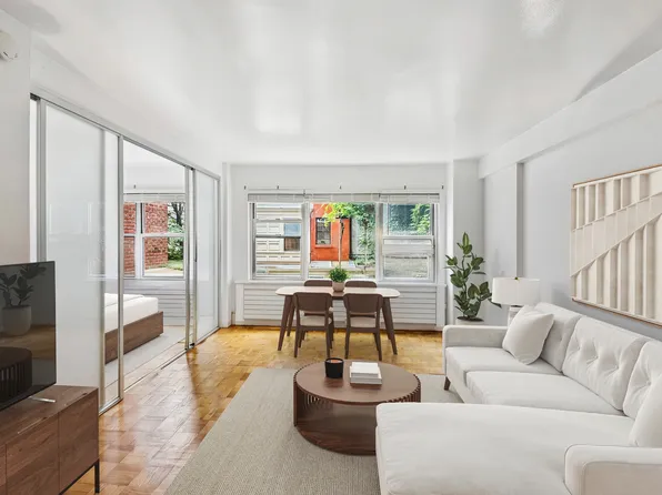 288 Lexington Avenue image 1 of 8