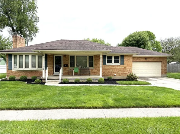 70 Mound St, Brookville, OH 45309