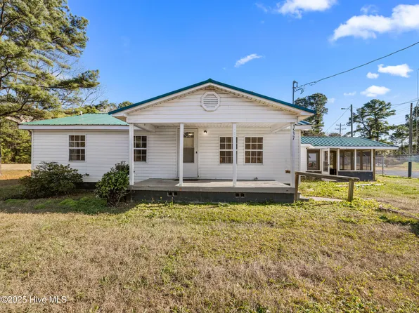 3537 S Nc 11 Highway, Wallace, NC 28466