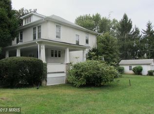100 Sherwood Ave, Pikesville, MD 21208