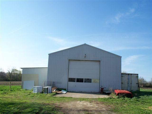 2nd image of 888 E Us Highway 6