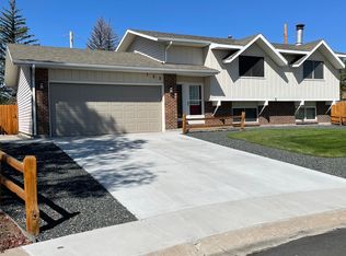 122 Marian Cir, Cheyenne, WY 82001