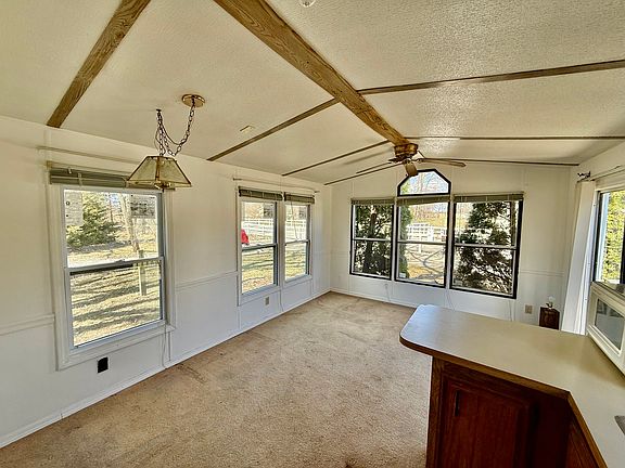 5th image of 38 Aspen Ln