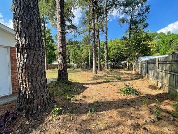 4th image of 308 Miramar Dr