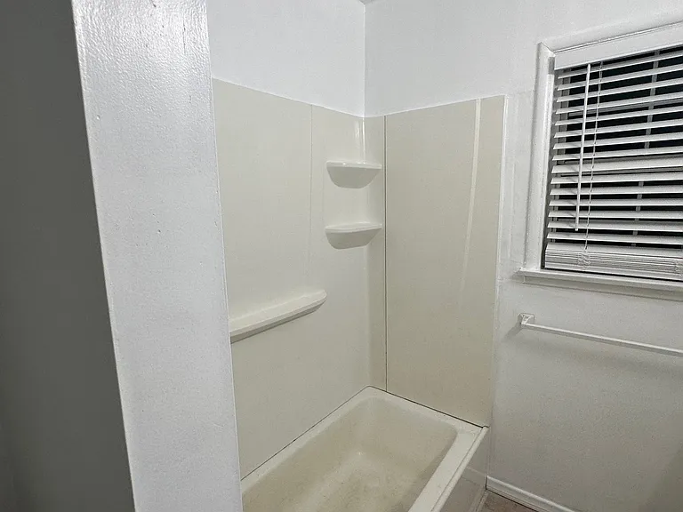 Tub