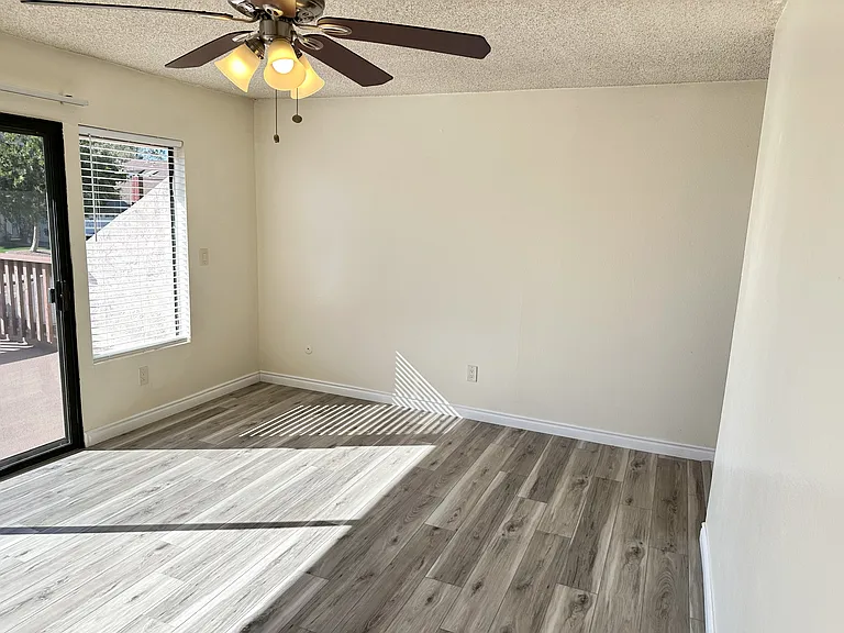 13103 Sundance Ave — Photo 35