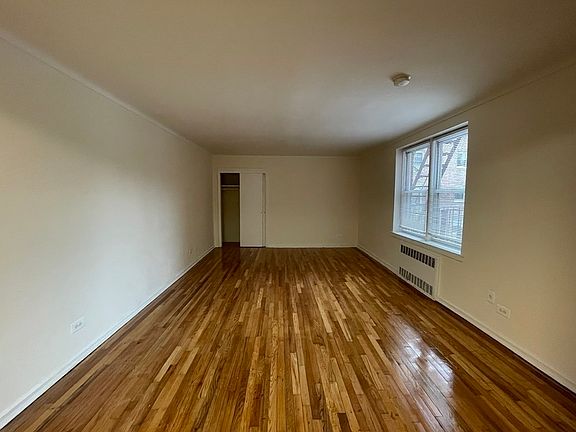 2nd image of 86-75 Midland Pkwy #32