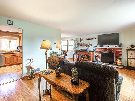 Living Room  from front door