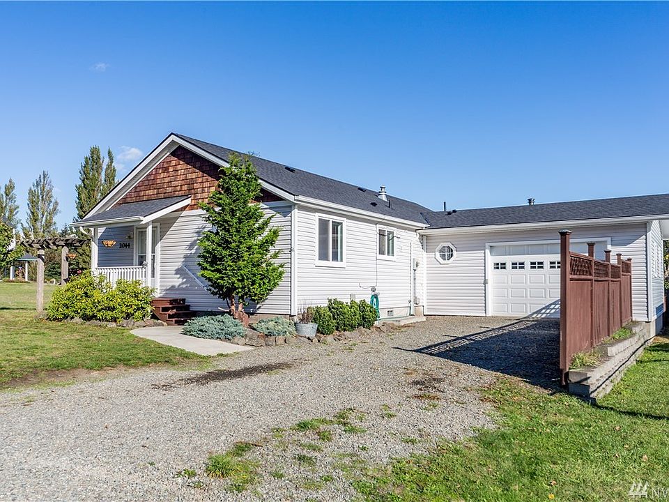 1st image of 2044 McNeil St