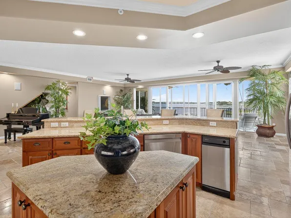 1160 SW Chapman Way #204, Palm City, FL 34990