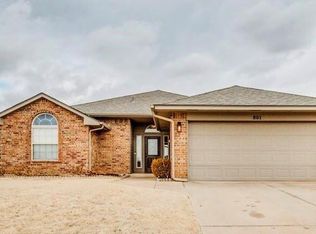 801 Shadowlake Rd, Norman, OK 73071