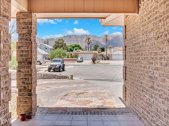4th image of 11168 Loma Del Sol Dr