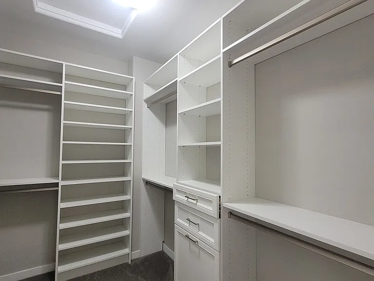 Custom closet