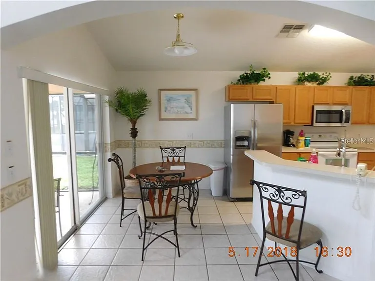 806 Solana Cir — Photo 4