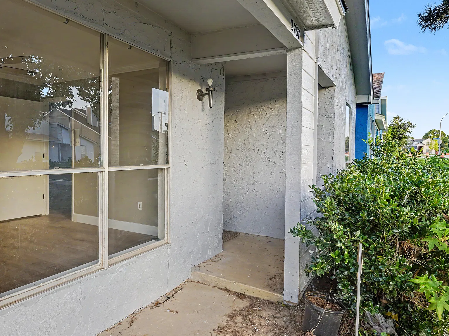 2 bed, 1.5 bath, 1037 sqft, $1,625 — Photo 3
