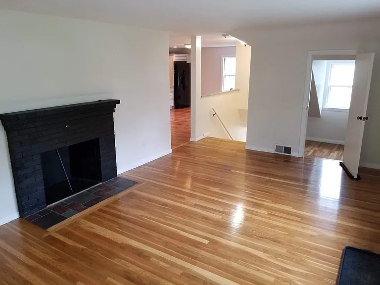 25 Bellevue Rd — Photo 9
