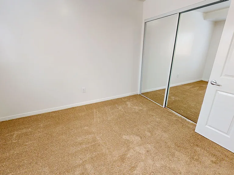 100 Palm Ave — Photo 10