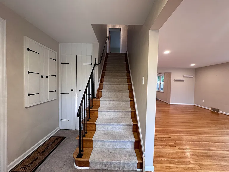 69 Berryman Dr — Photo 7