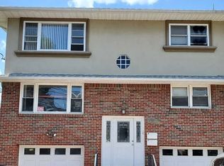 437 2nd St, Palisades Park, NJ 07650
