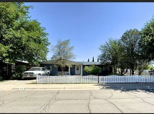 219 E McCune St, Roswell, NM 88201