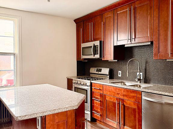 4th image of 601 City Park Ave APT 2