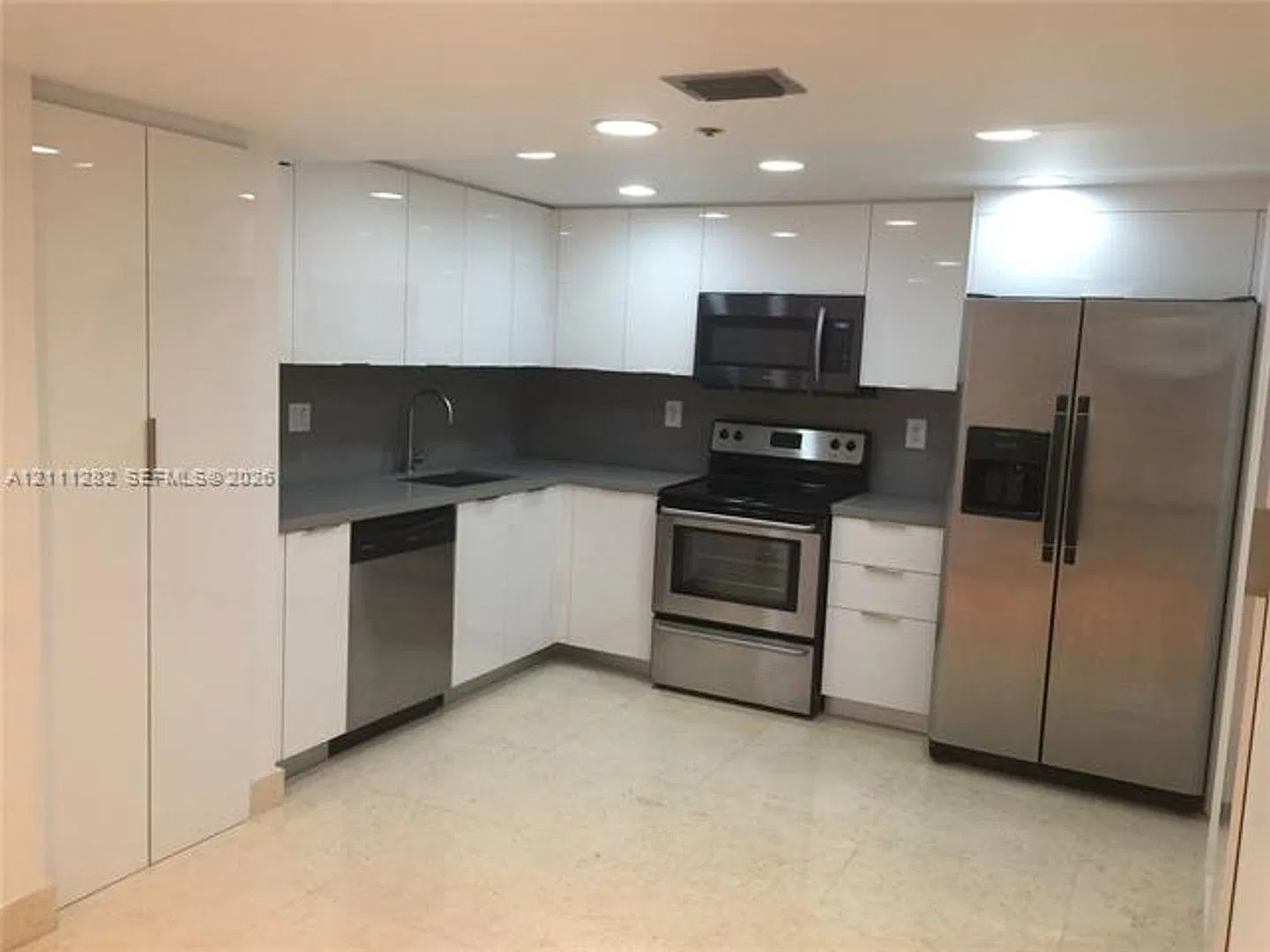 1717 N Bayshore Dr cu-A-1431, Miami, FL 33132 — Photo 1