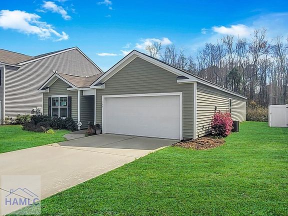2nd image of 109 Barbados Cir