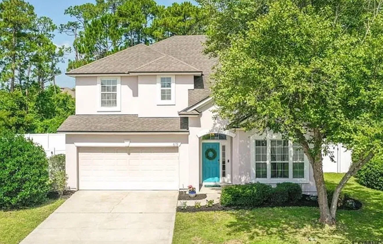 4 bed, 2.5 bath, 3062 sqft, $2,780 — Photo 1