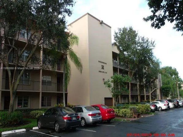 12850 SW 4th Ct APT 402I, Pembroke Pines, FL 33027