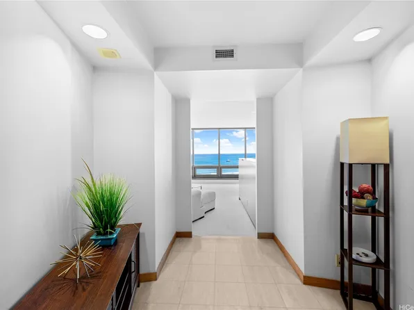 1330 Ala Moana Blvd APT 3203, Honolulu, HI 96814