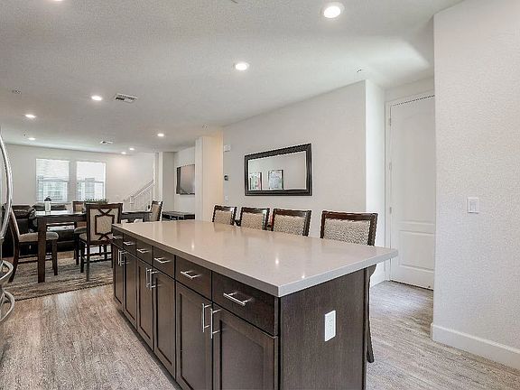 5th image of 1638 Mercado Way