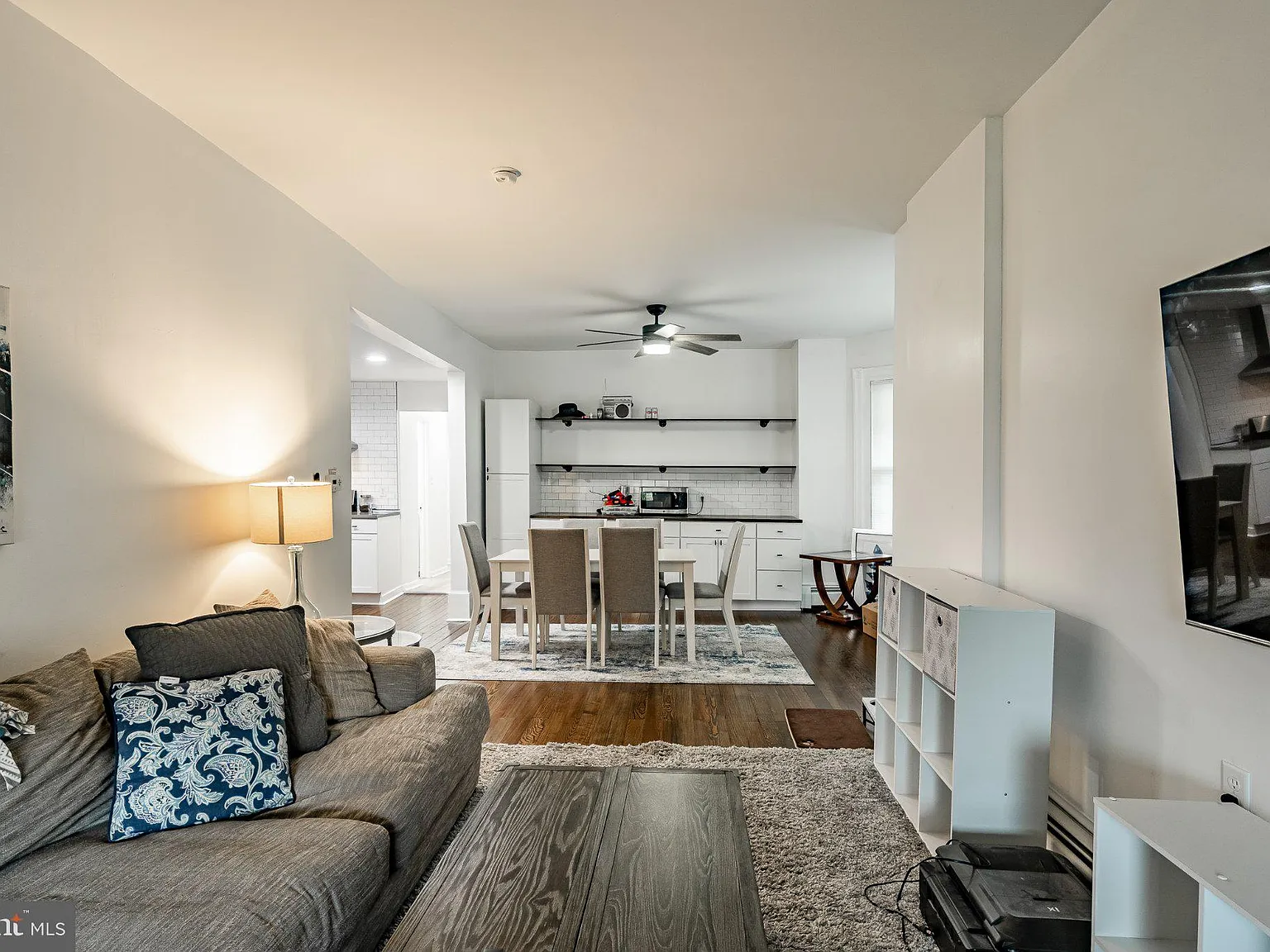 1 bed, 1.0 bath, 1000 sqft, $1,725 — Photo 1