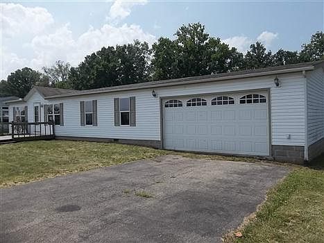 2nd image of 207 Chief Ln