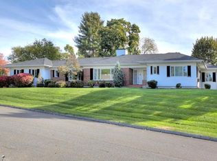 14 Chelsea Ct, Nashua, NH 03062