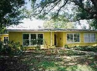 403 Oakleaf Dr, San Antonio, TX 78209