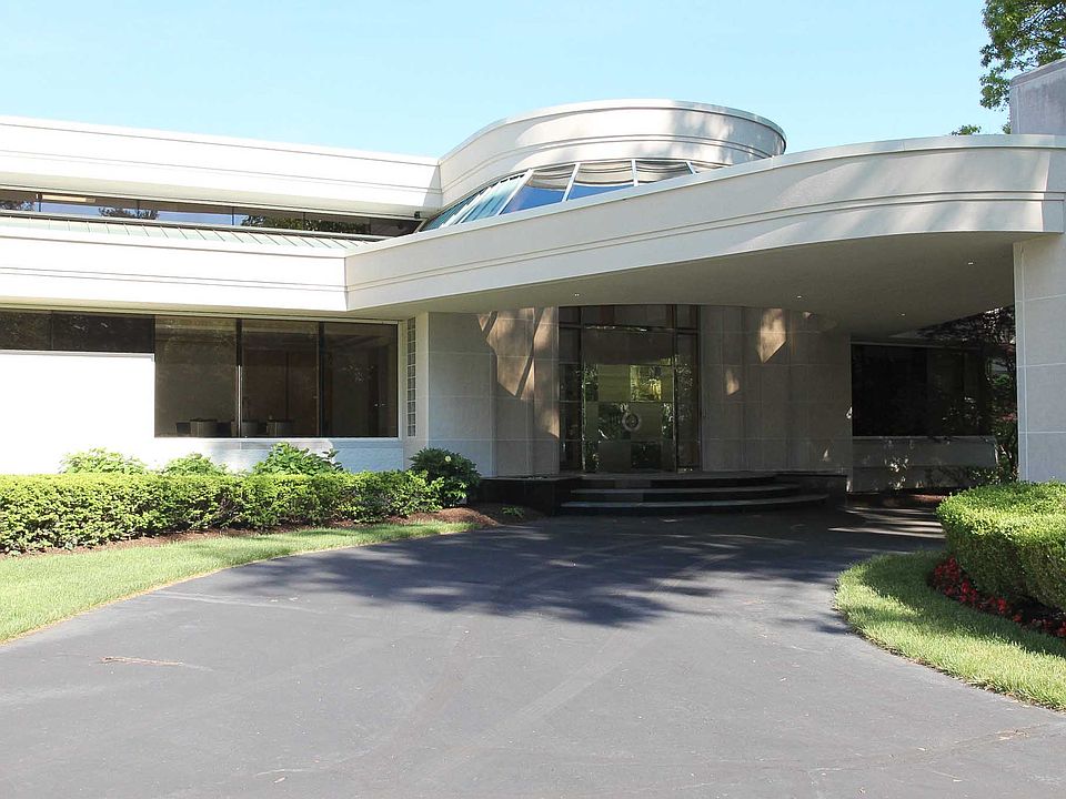 1st image of 30645 Rosemond Dr
