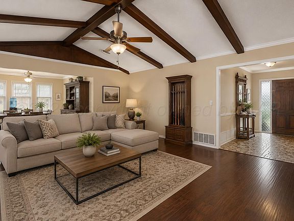 4th image of 4442 Summit Cir