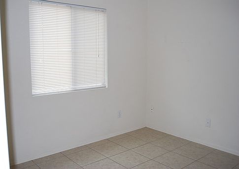 4th image of 1072 Escondido Dr