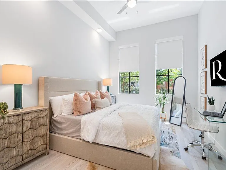 Riverstone Palm Beach — Photo 10